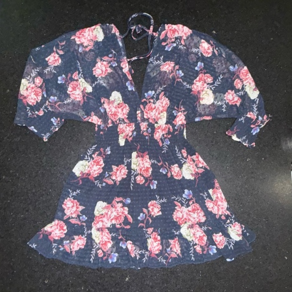 UEC BAND OF GYPSIES NAVY BLUE FLORAL BACKLESS OPEN SLEEVES LINED V NECK DRESS M